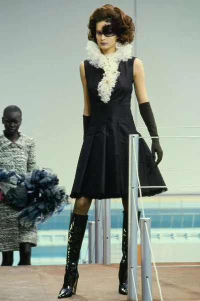 Look 3
